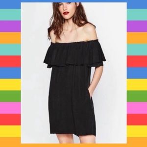 🎉HPx2🎉 Zara Off the Shoulder dress.